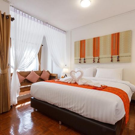 Hotel Baan Singharaj Chiang Mai Esterno foto