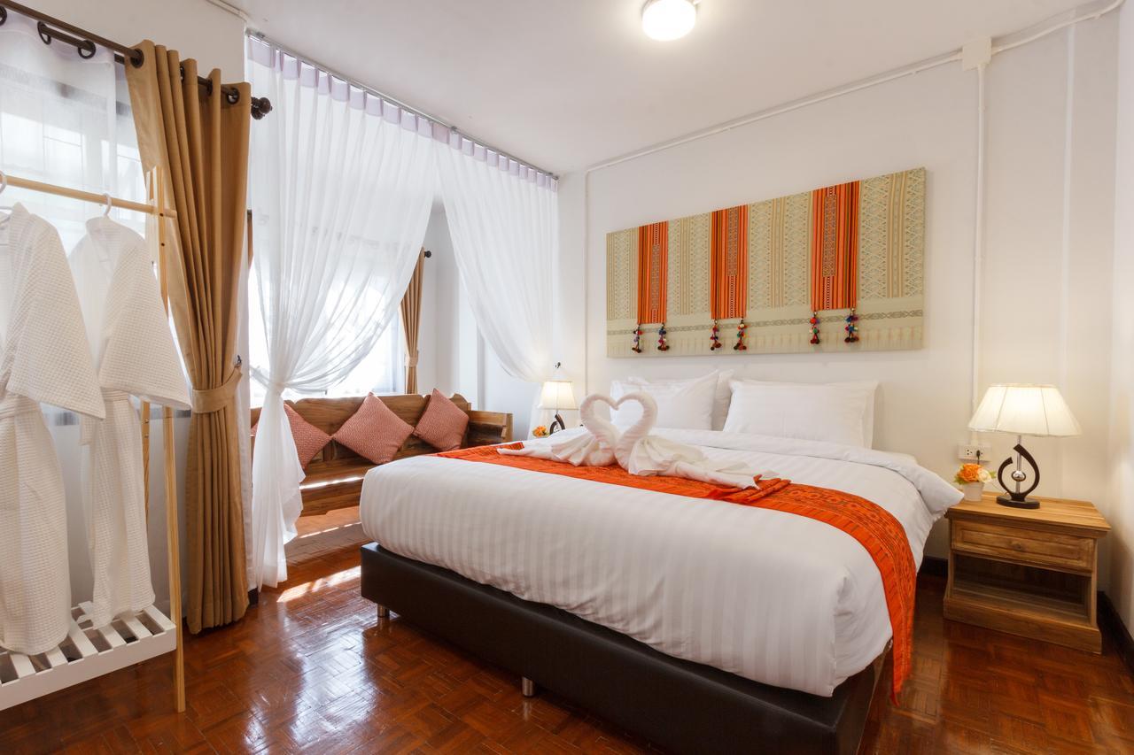 Hotel Baan Singharaj Chiang Mai Esterno foto