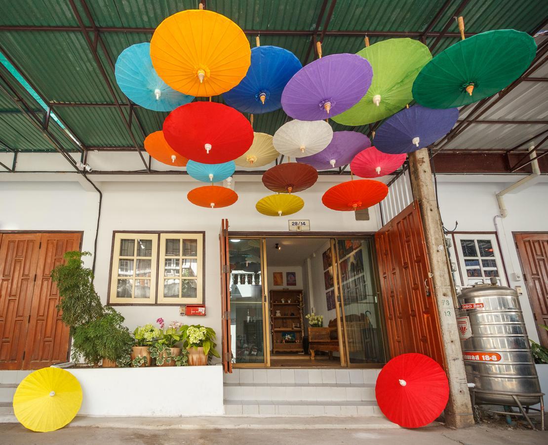 Hotel Baan Singharaj Chiang Mai Esterno foto