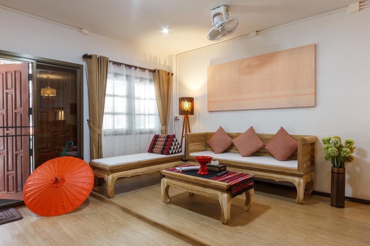 Hotel Baan Singharaj Chiang Mai Esterno foto