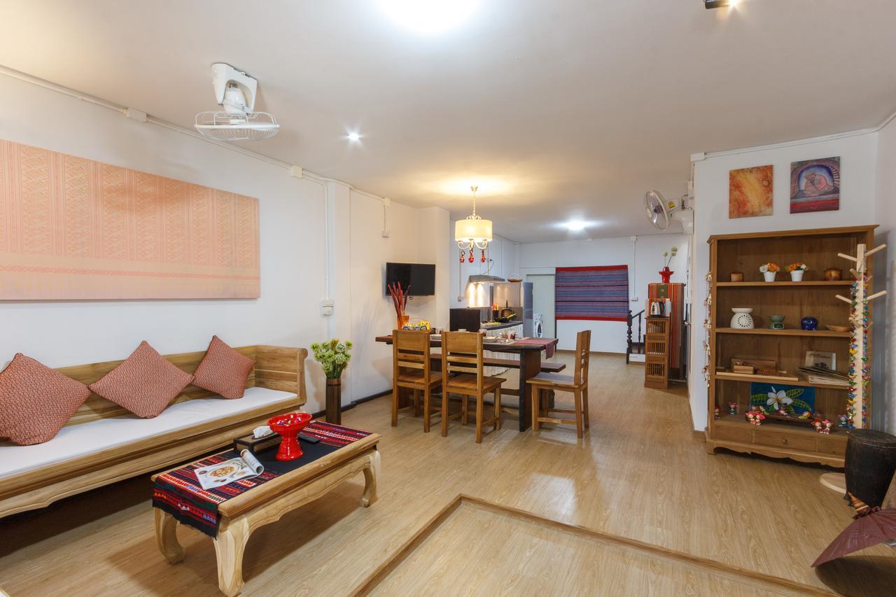 Hotel Baan Singharaj Chiang Mai Esterno foto
